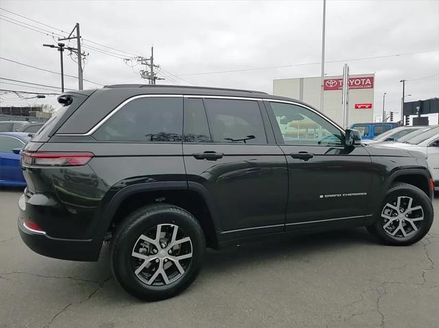 new 2024 Jeep Grand Cherokee car, priced at $42,760