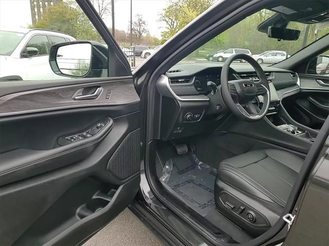 new 2024 Jeep Grand Cherokee car, priced at $42,760