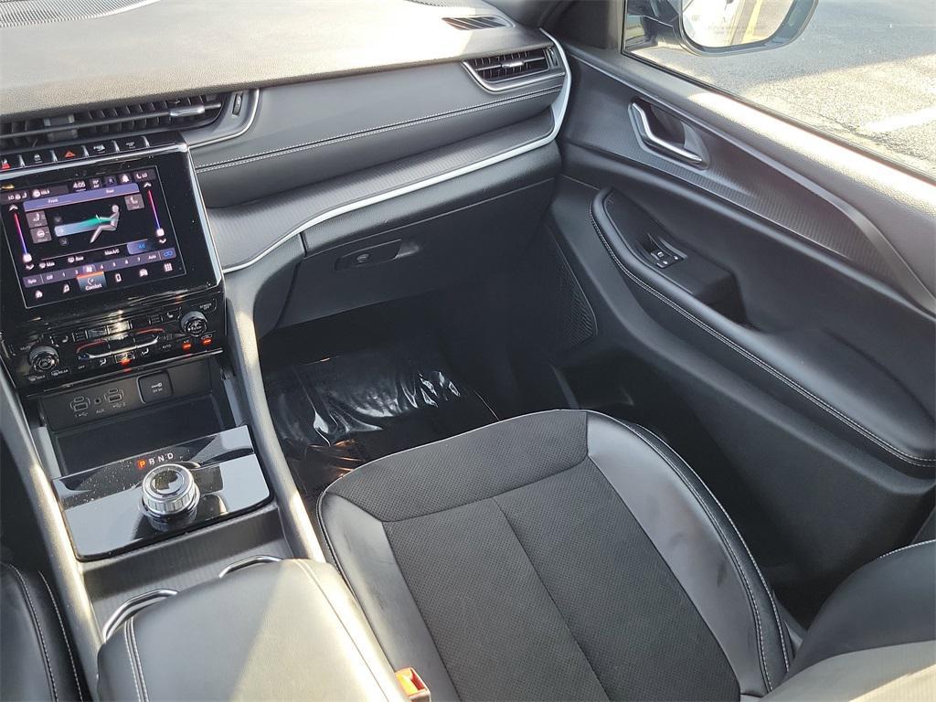 used 2024 Jeep Grand Cherokee L car, priced at $29,000