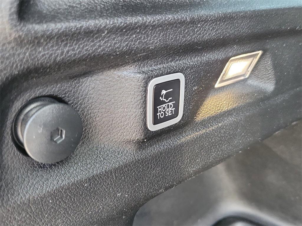 used 2024 Jeep Grand Cherokee L car, priced at $29,000