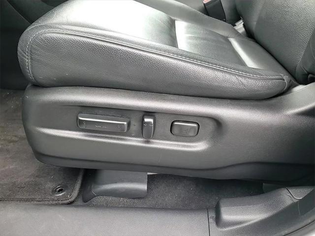 used 2022 Honda Pilot car, priced at $30,450