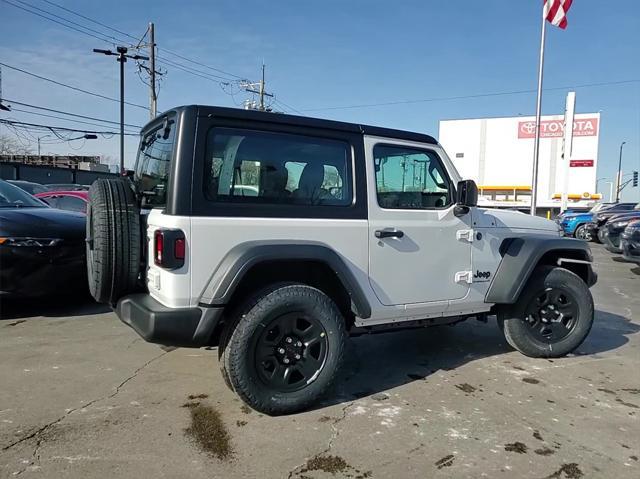 new 2025 Jeep Wrangler car, priced at $31,800