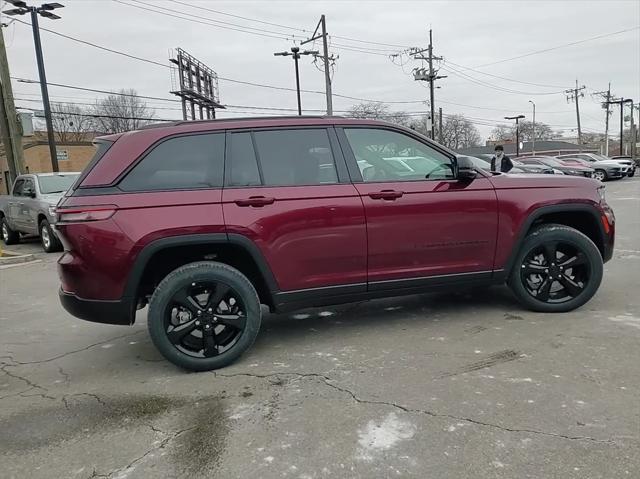 new 2025 Jeep Grand Cherokee car, priced at $45,034