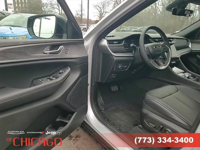 new 2025 Jeep Grand Cherokee car, priced at $41,519