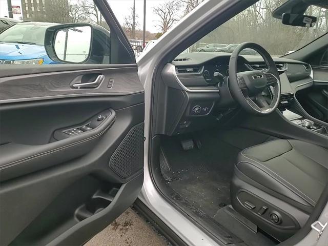 new 2025 Jeep Grand Cherokee car, priced at $44,434