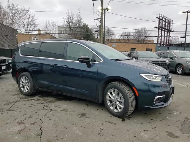 new 2025 Chrysler Pacifica car, priced at $39,397