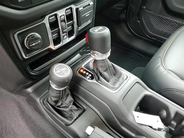 new 2025 Jeep Wrangler car, priced at $53,647