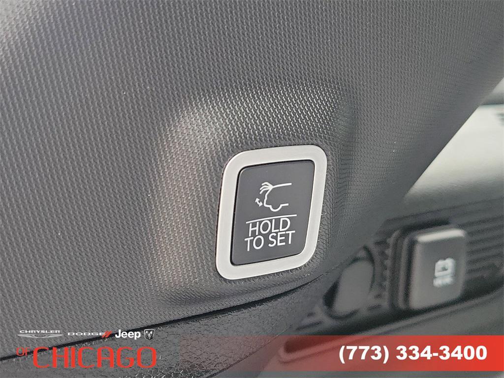 new 2025 Jeep Grand Cherokee car, priced at $35,515