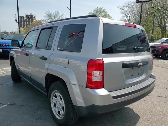 used 2015 Jeep Patriot car, priced at $6,000