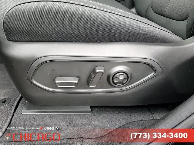new 2025 Jeep Grand Cherokee car, priced at $32,813