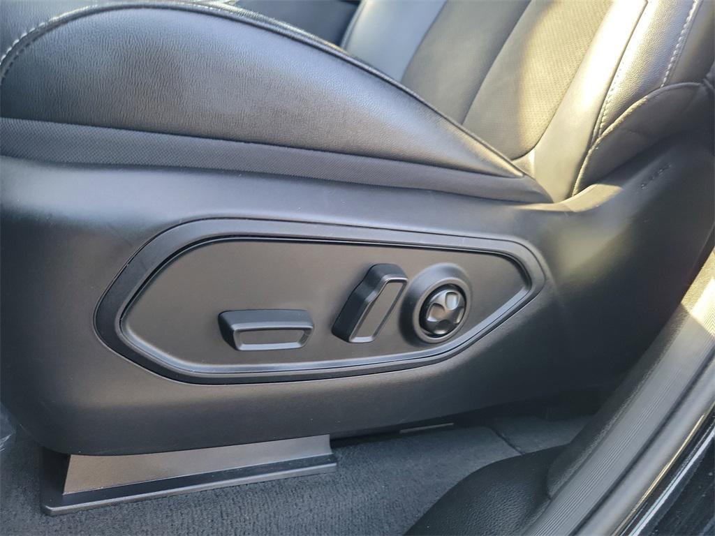 used 2024 Jeep Grand Cherokee L car, priced at $27,500