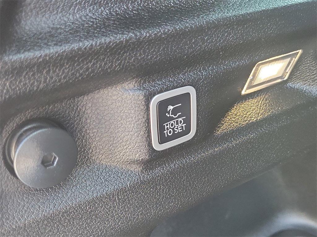 used 2024 Jeep Grand Cherokee L car, priced at $28,250