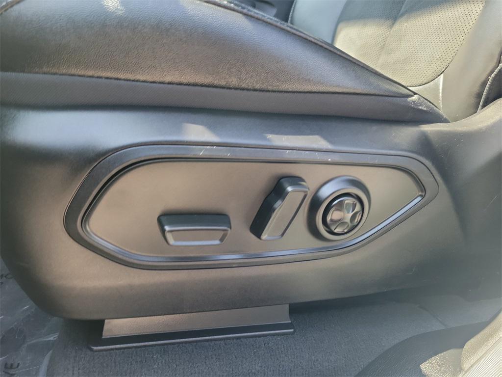 used 2024 Jeep Grand Cherokee L car, priced at $28,250