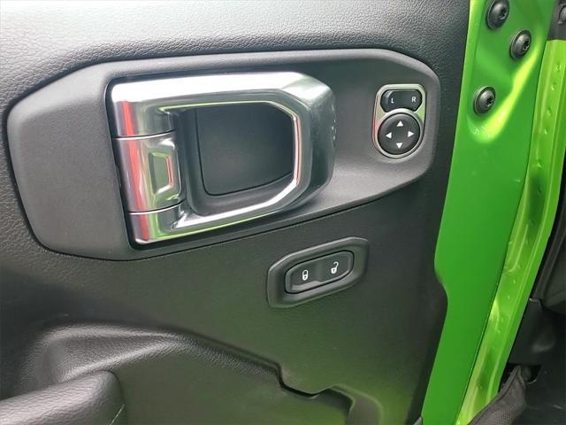 new 2025 Jeep Wrangler car, priced at $43,907