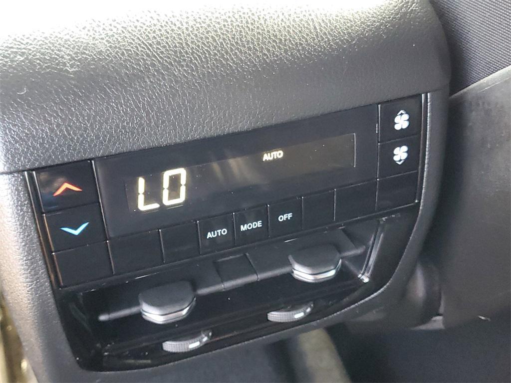 used 2024 Jeep Grand Cherokee L car, priced at $29,000