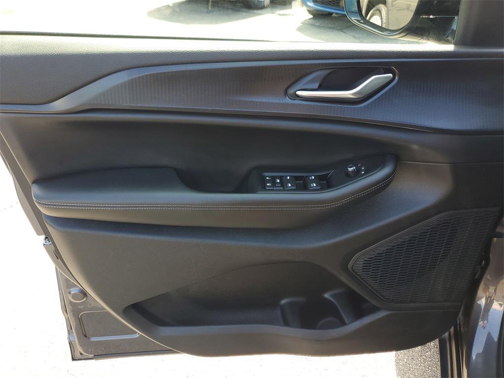 used 2024 Jeep Grand Cherokee L car, priced at $29,000