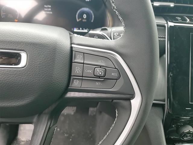 new 2025 Jeep Grand Cherokee L car, priced at $40,104