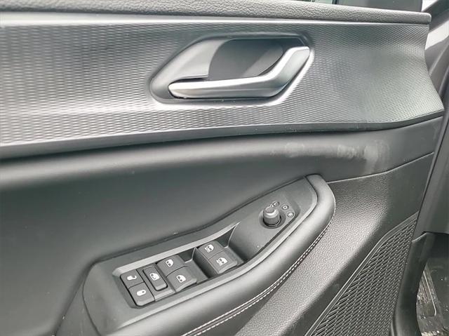 new 2025 Jeep Grand Cherokee L car, priced at $39,795