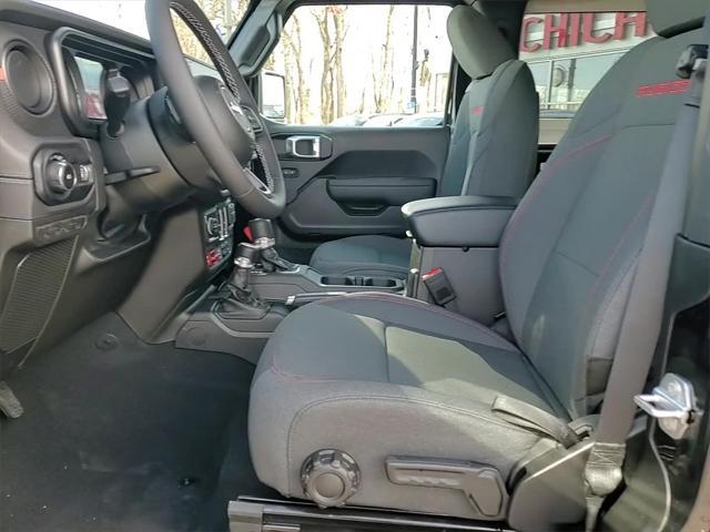 new 2025 Jeep Wrangler car, priced at $45,309