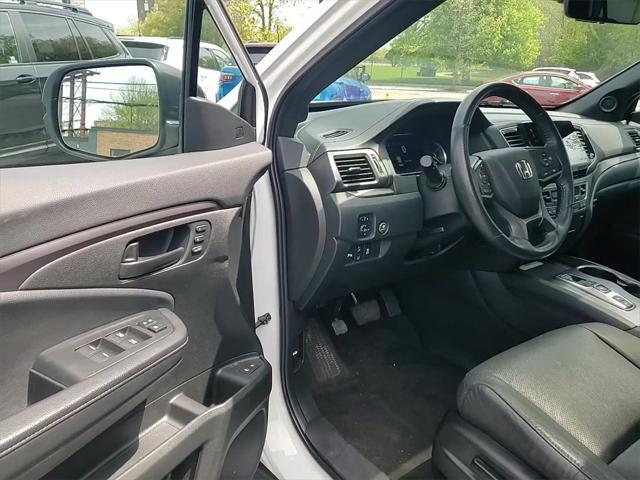 used 2022 Honda Passport car, priced at $31,391