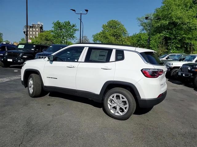 new 2024 Jeep Compass car, priced at $23,553