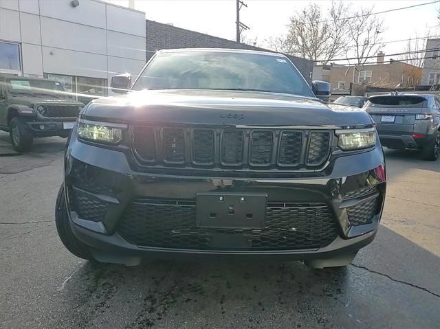 new 2025 Jeep Grand Cherokee car, priced at $38,551