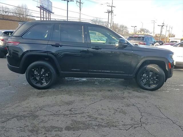 new 2025 Jeep Grand Cherokee car, priced at $38,551