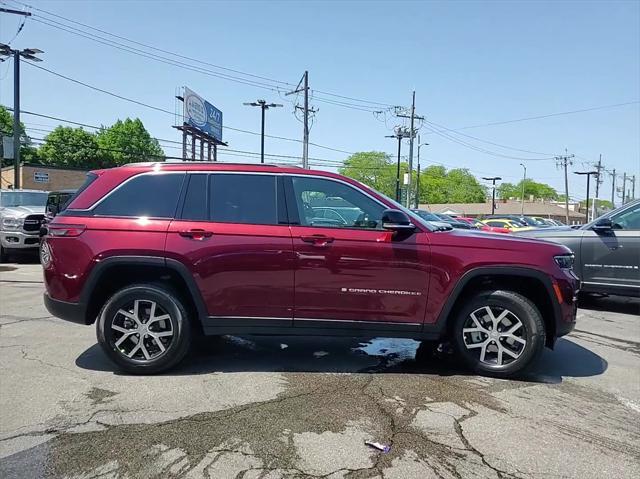 new 2024 Jeep Grand Cherokee car, priced at $40,301