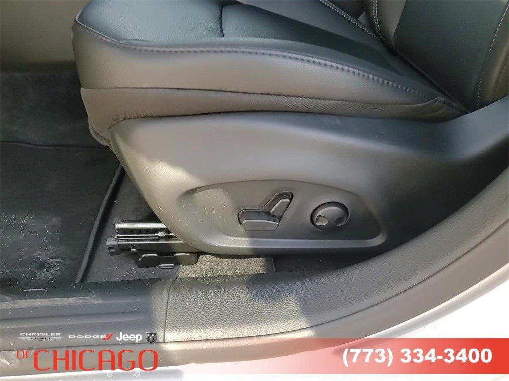 new 2025 Jeep Compass car, priced at $29,902