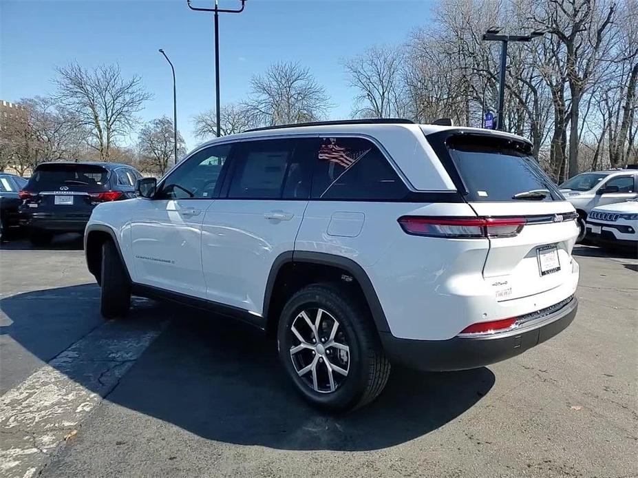 new 2024 Jeep Grand Cherokee car, priced at $44,869