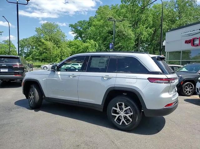 new 2024 Jeep Grand Cherokee car, priced at $39,744