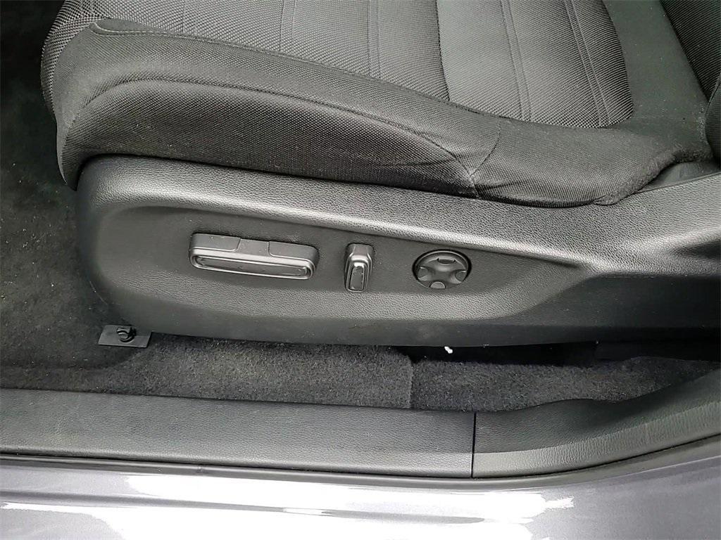 used 2022 Honda CR-V car, priced at $27,198