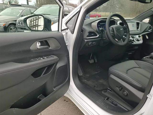 new 2025 Chrysler Voyager car, priced at $36,773