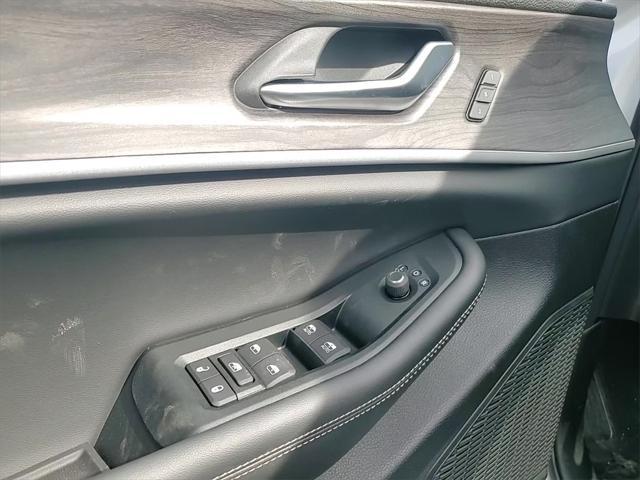 new 2025 Jeep Grand Cherokee L car, priced at $44,798