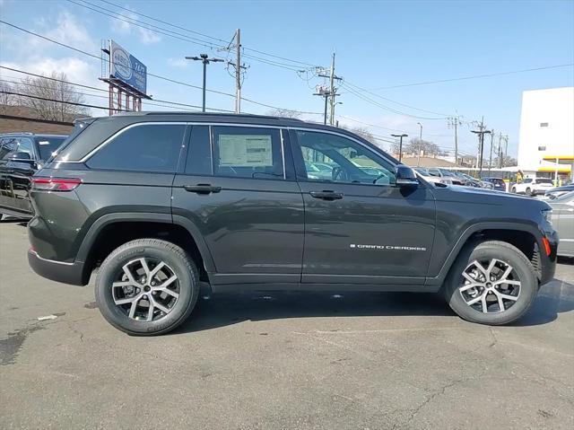 new 2024 Jeep Grand Cherokee car, priced at $41,875