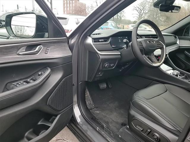 new 2025 Jeep Grand Cherokee car, priced at $44,434
