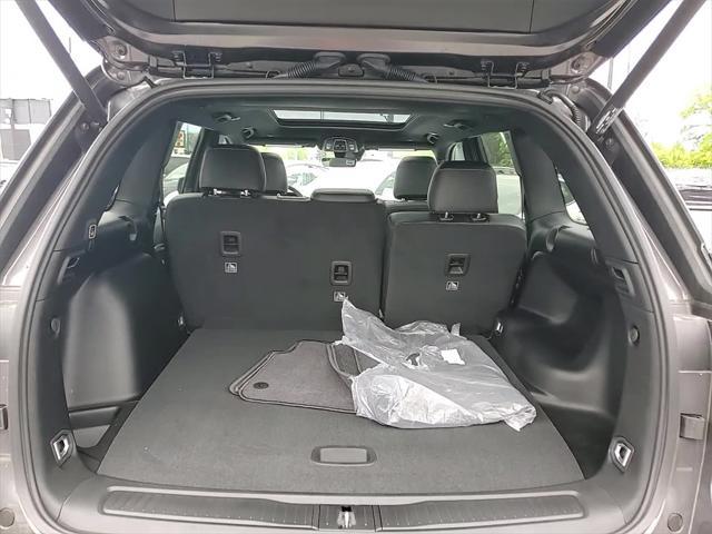 new 2025 Jeep Grand Cherokee car, priced at $44,595