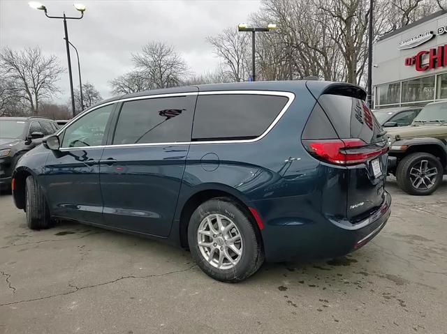 new 2025 Chrysler Pacifica car, priced at $35,357