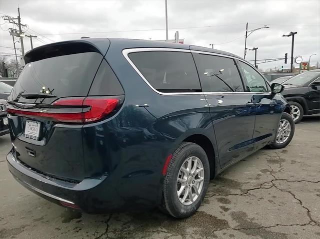 new 2025 Chrysler Pacifica car, priced at $35,357