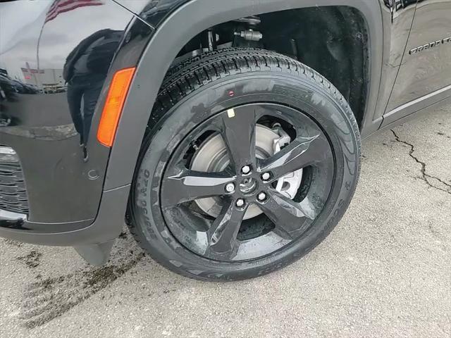 new 2025 Jeep Grand Cherokee L car, priced at $49,042