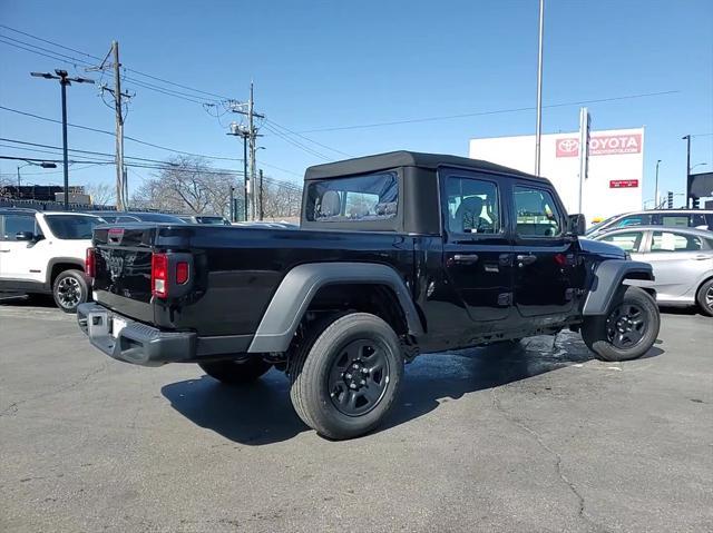 new 2024 Jeep Gladiator car, priced at $33,435