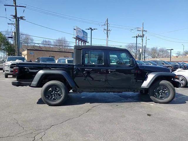 new 2024 Jeep Gladiator car, priced at $33,435