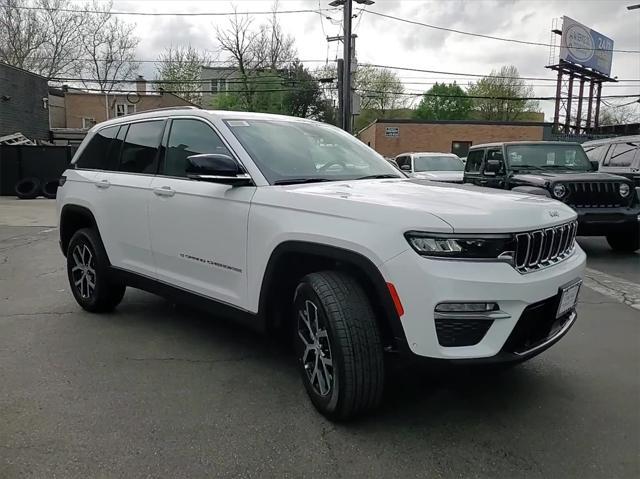 new 2024 Jeep Grand Cherokee car, priced at $43,215