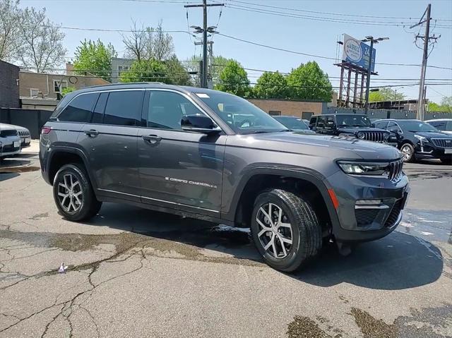 new 2024 Jeep Grand Cherokee car, priced at $33,921