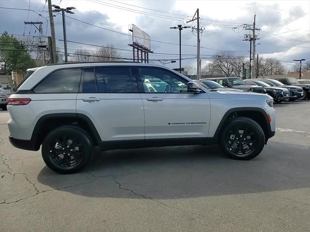 new 2024 Jeep Grand Cherokee car, priced at $34,623