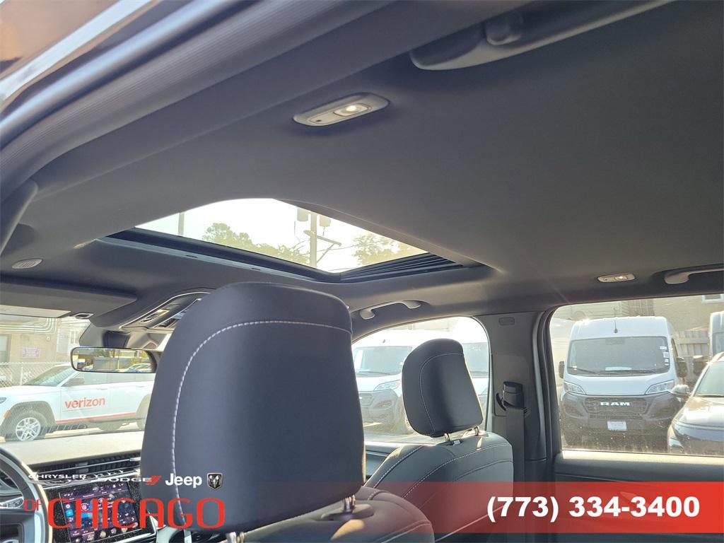 new 2025 Jeep Grand Cherokee car, priced at $35,778