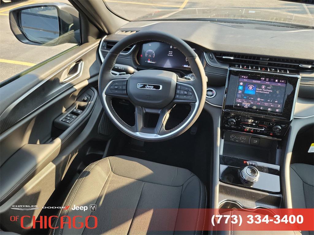 new 2025 Jeep Grand Cherokee car, priced at $35,778