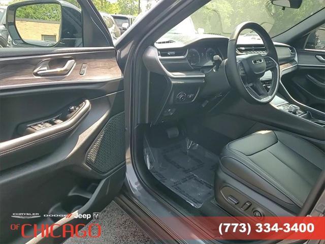 new 2025 Jeep Grand Cherokee car, priced at $44,871