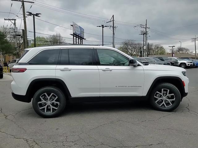 new 2024 Jeep Grand Cherokee car, priced at $41,377