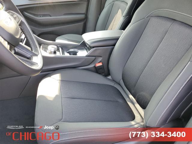 new 2025 Jeep Grand Cherokee car, priced at $33,782